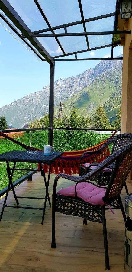 North Kazbegi Stepantsminda Exterior foto