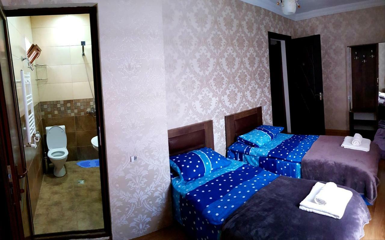 North Kazbegi Stepantsminda Quarto foto